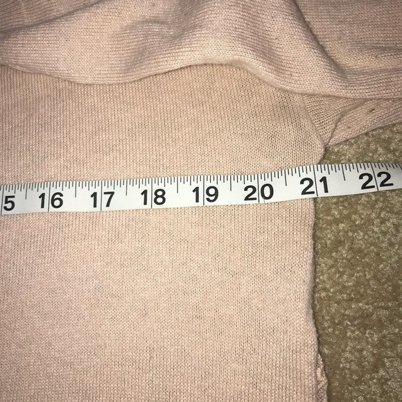 American Eagle Pink Lace Back Oversized Sweater - Size Small Petite - Picture 9 of 10